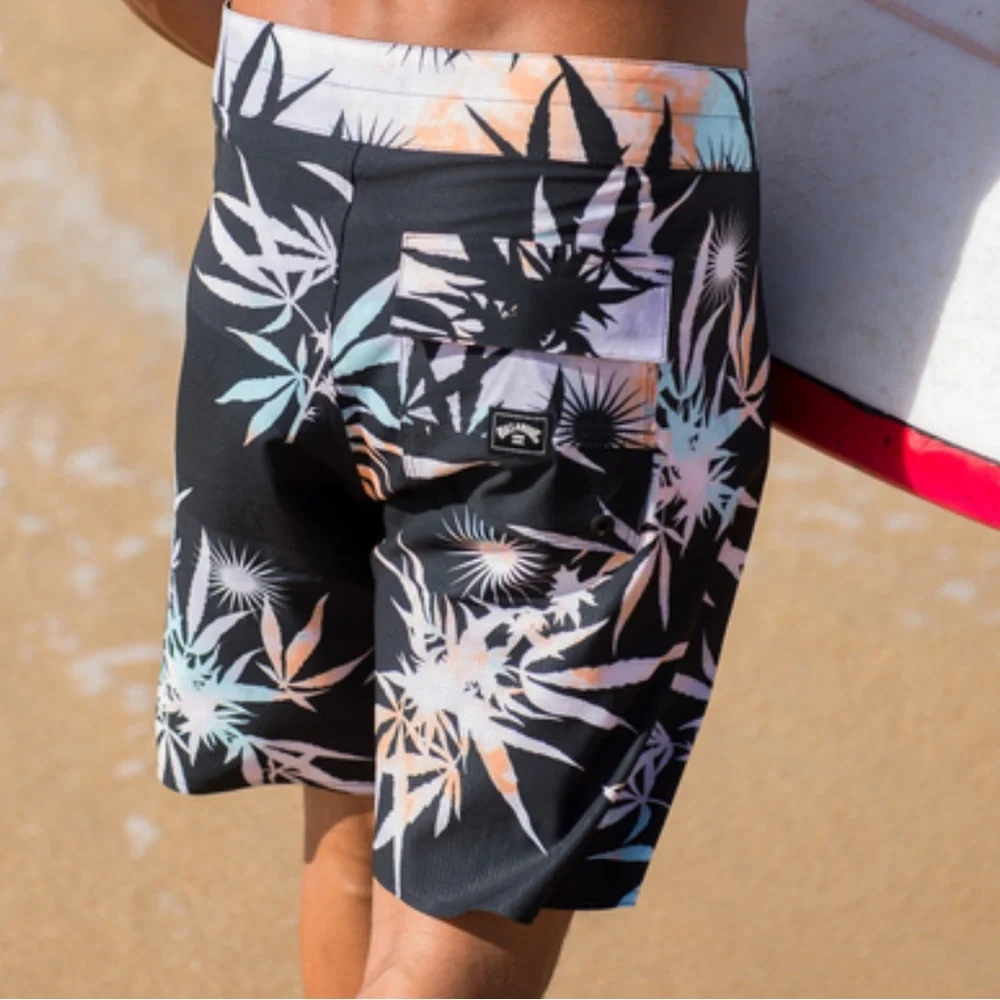 Billabong Sundays Airlite Boardshorts size 28‎